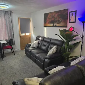  Homestay A Cosy Room With A King-Sized Bed & Netflix Tv